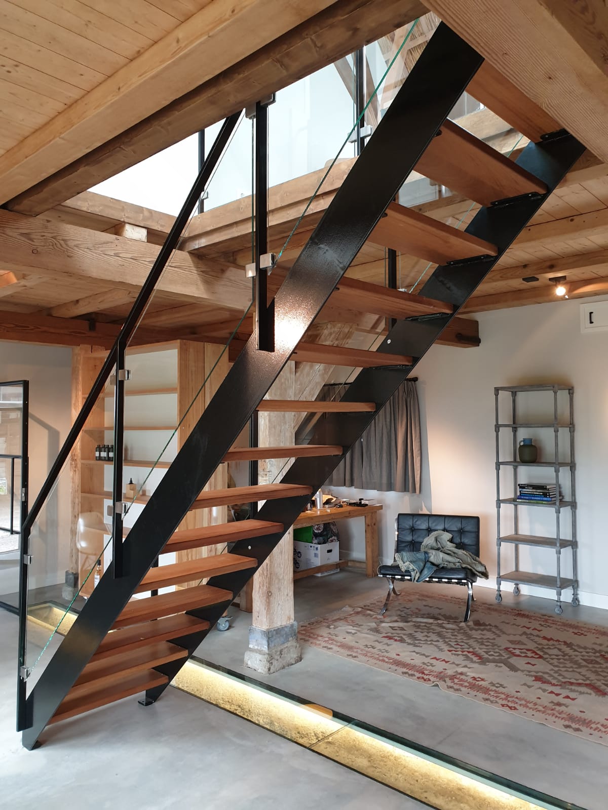 Trapleuningen met glas, glasleuning