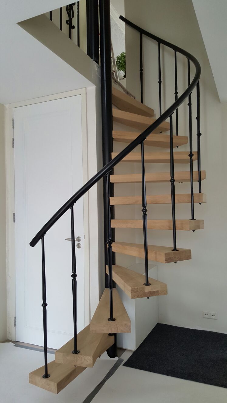 Spiltrappen met zwevende treden