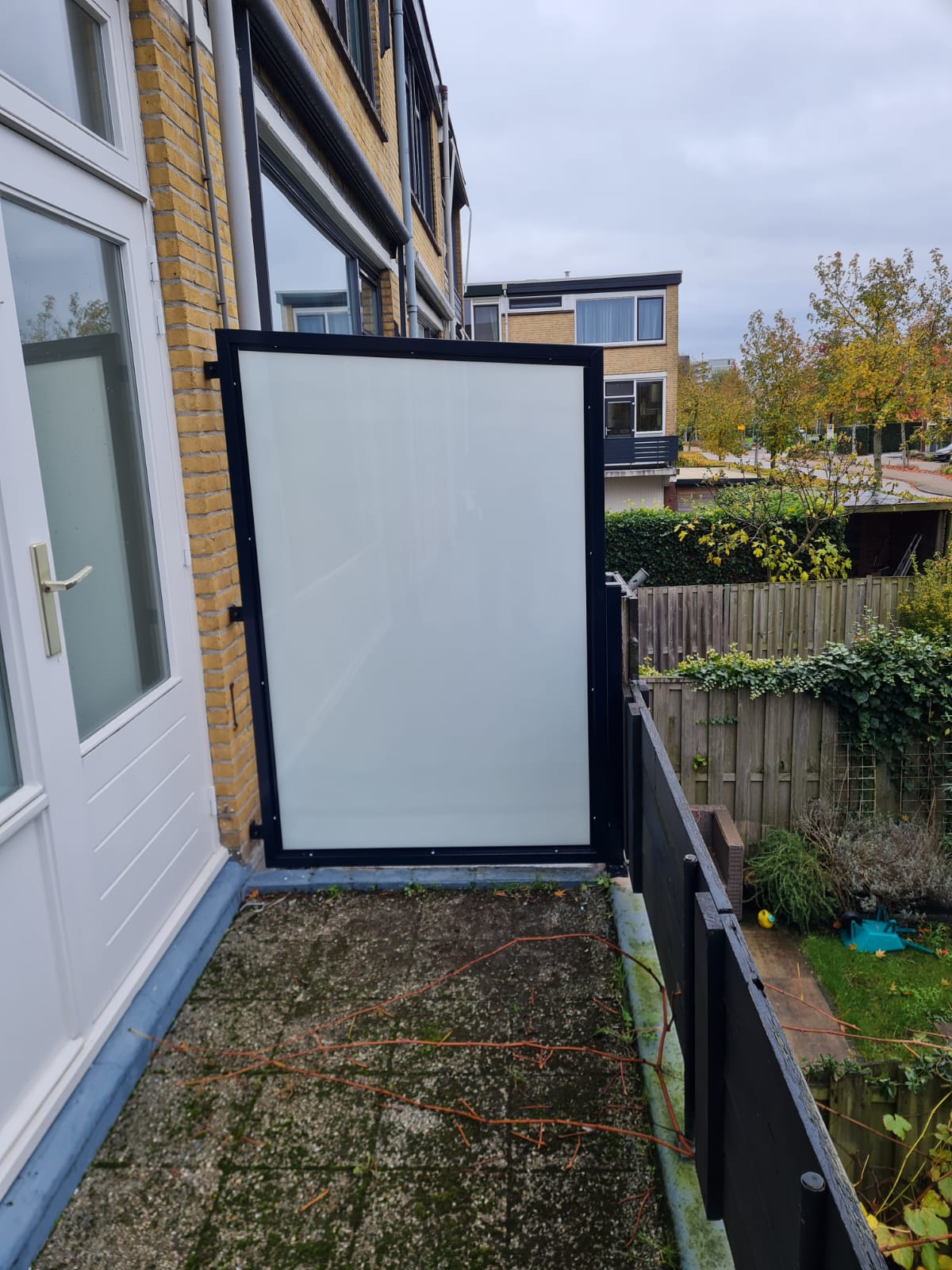 Privacyscherm met melkglas