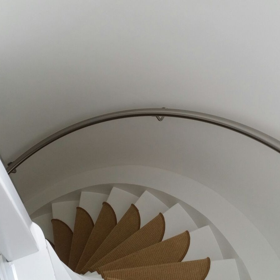 RVS gewalste spiltrapleuning