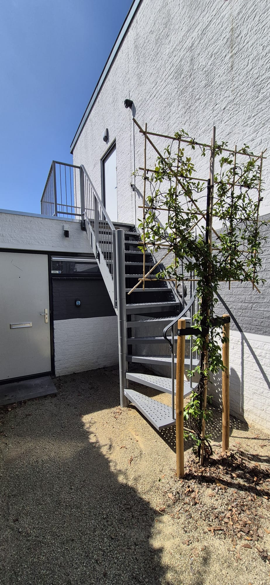 Buitentrap - kwartslagtrap - trabotrappen