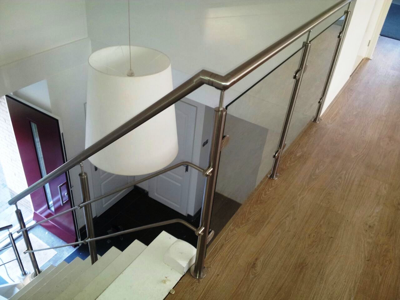 RVS trapleuning met RVS knieregelshouders