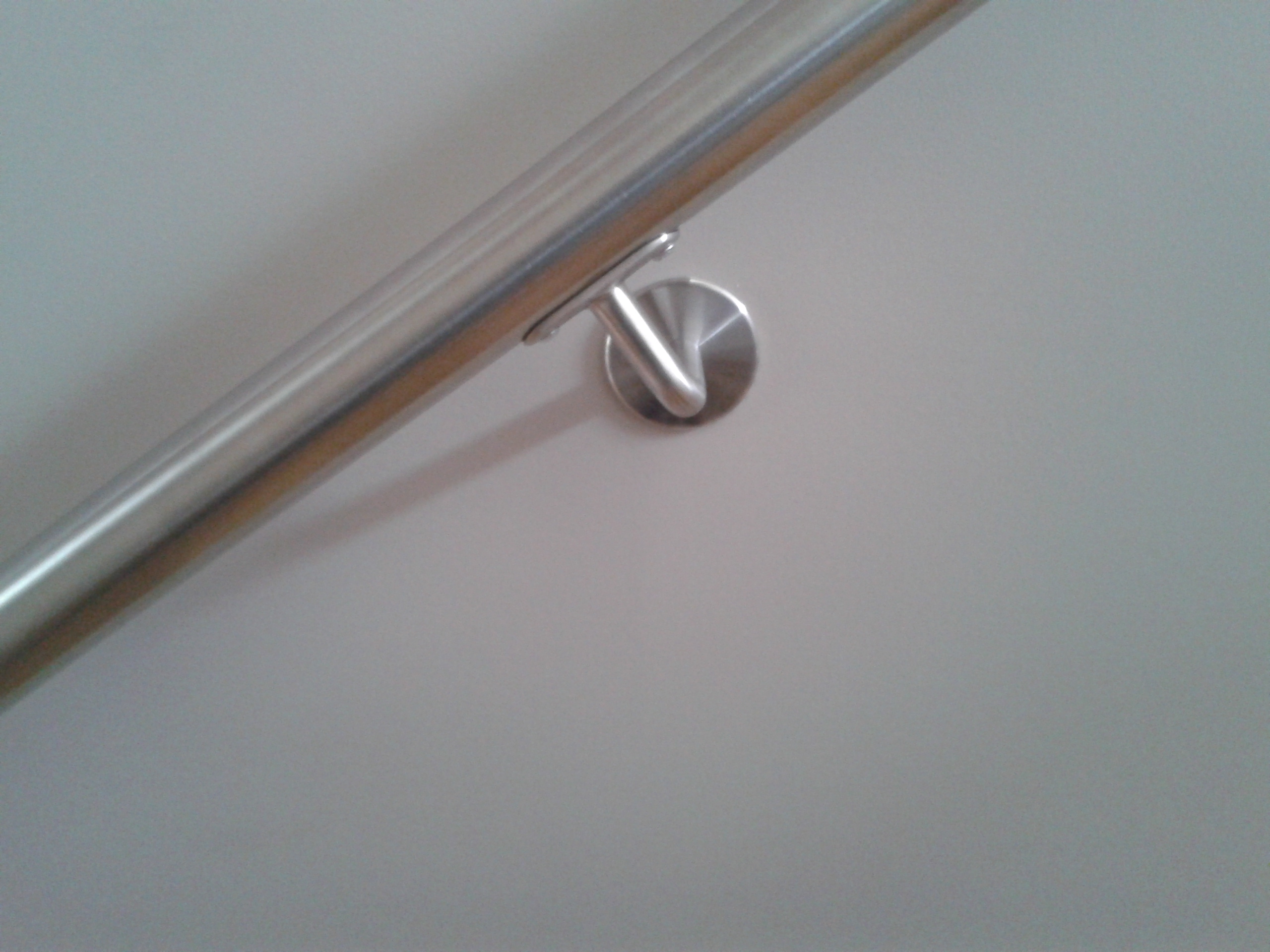 RVS muurleuning rond 42,4 mm