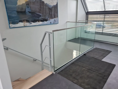 Balustrade met grondprofiel