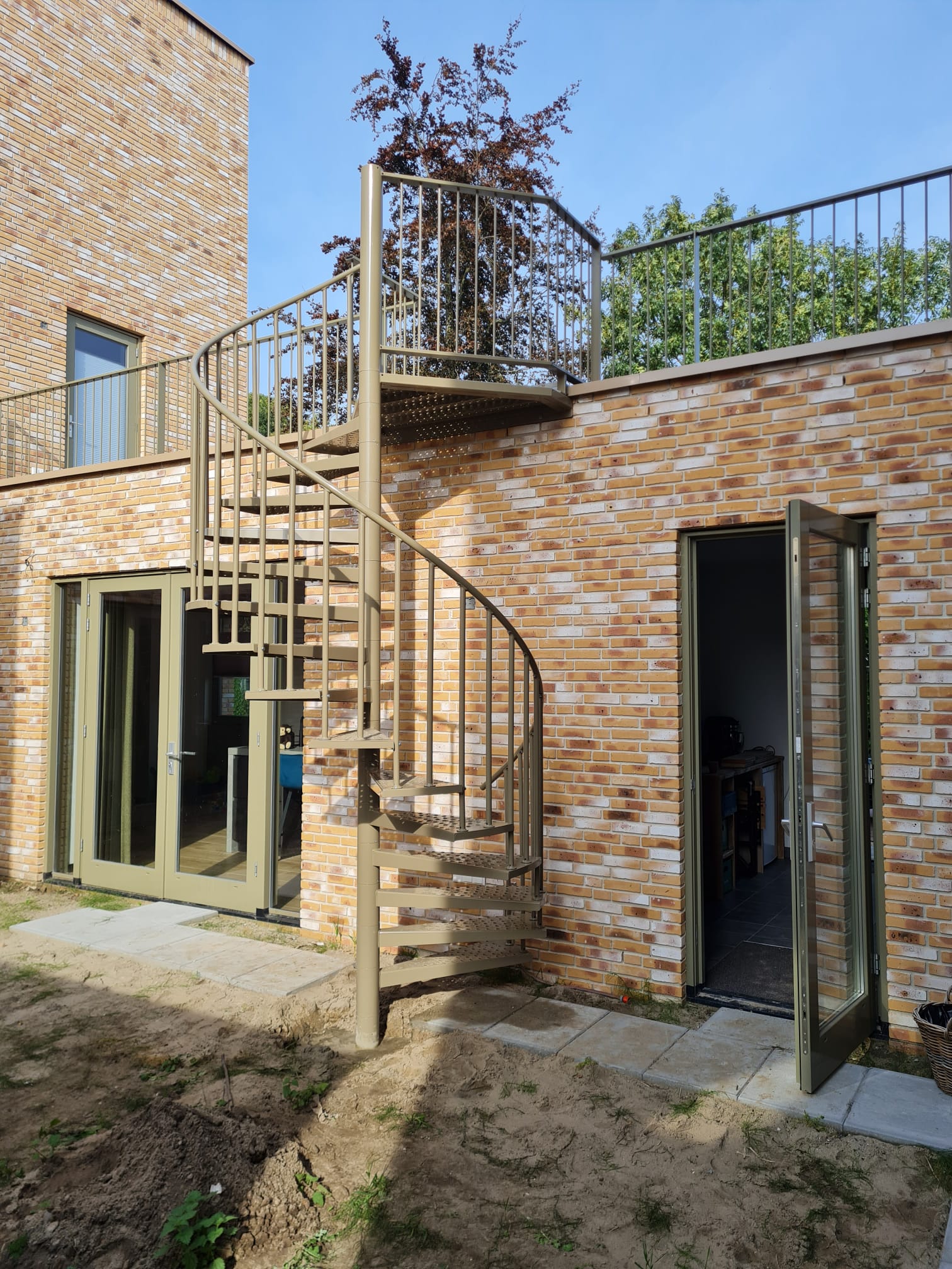 Spiltrap met driehoek bordes