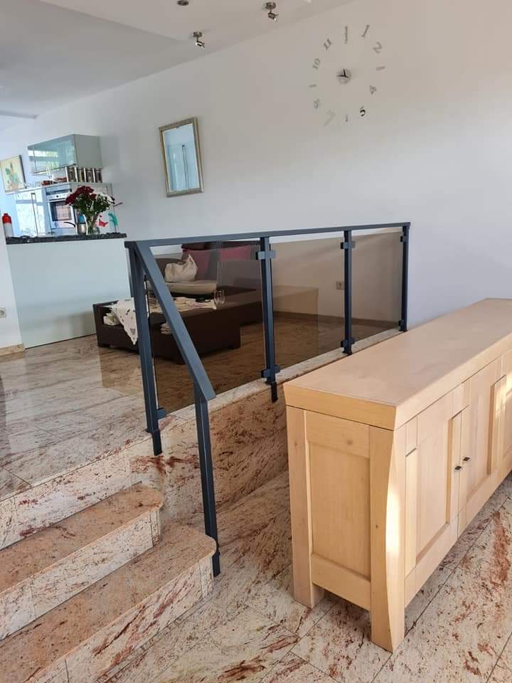 Glasbalustrades, videhek, glashek